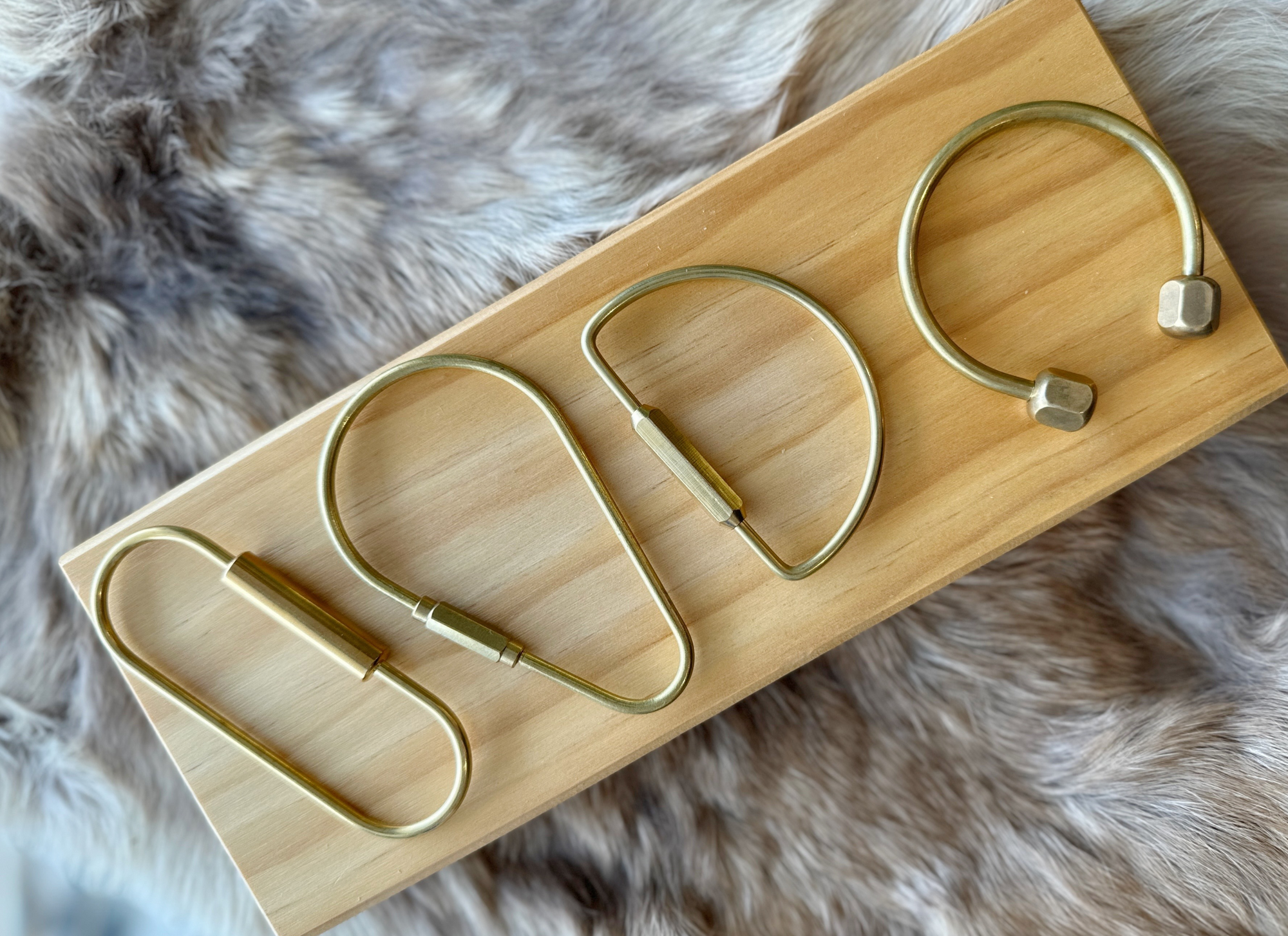 Tame the Tangle: Meet the Brass Keychain That’ll Simplify Your Life