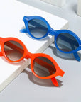 Sunglasses | Small Oval Frame