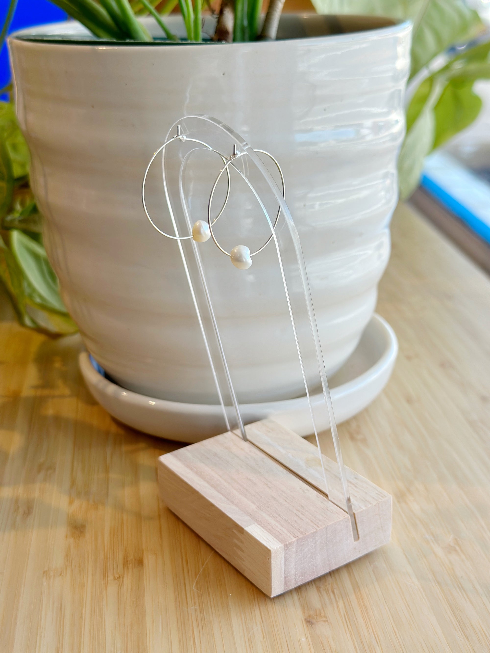 Perla Hoop Earring | Freshwater Pearls on 14K Gold-Filled Wire