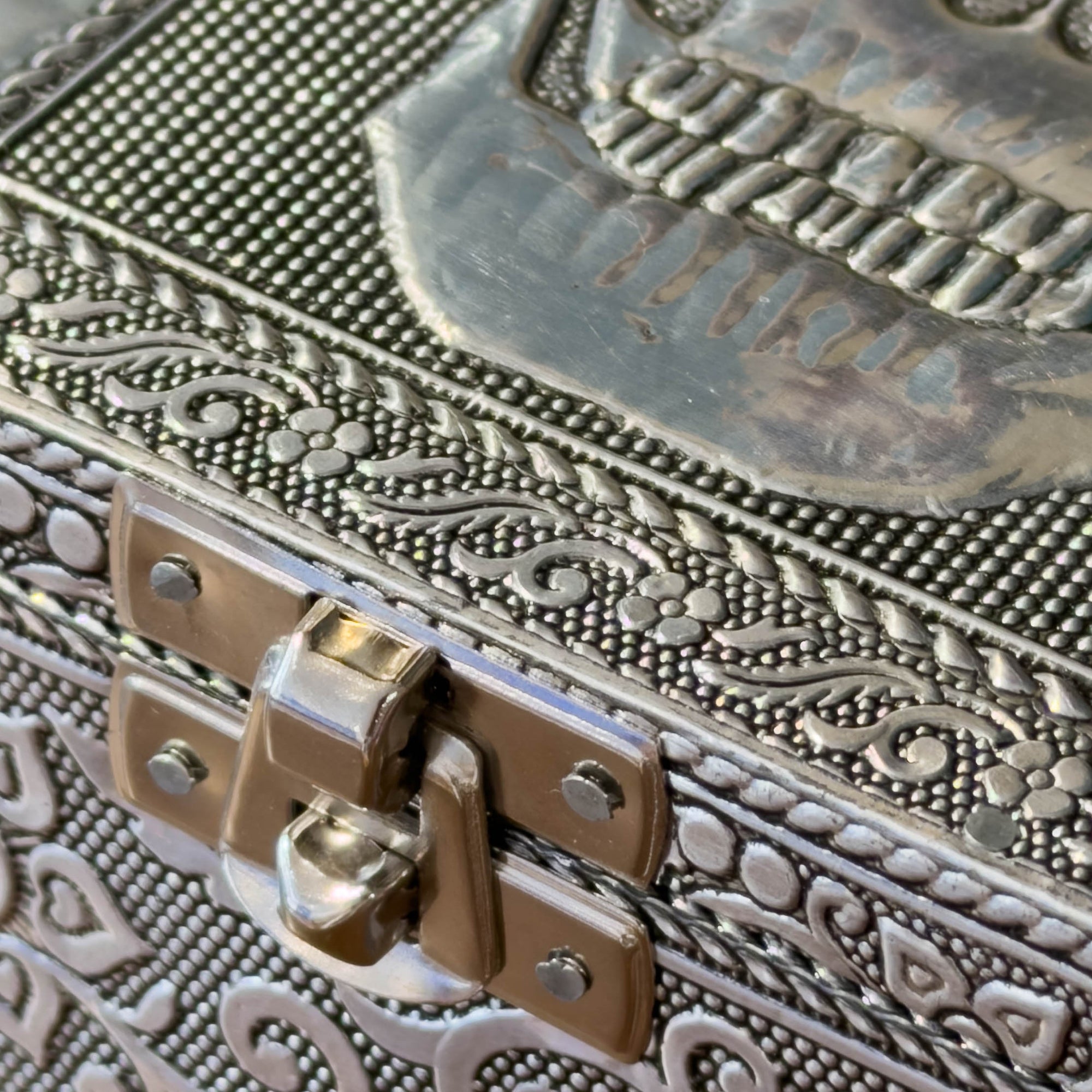 Jewelry Box | Embossed Skull